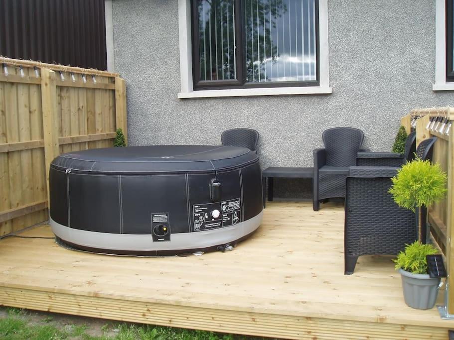 Appartamento 'Little Acre' Perfect For Business Or Pleasure Portadown Esterno foto